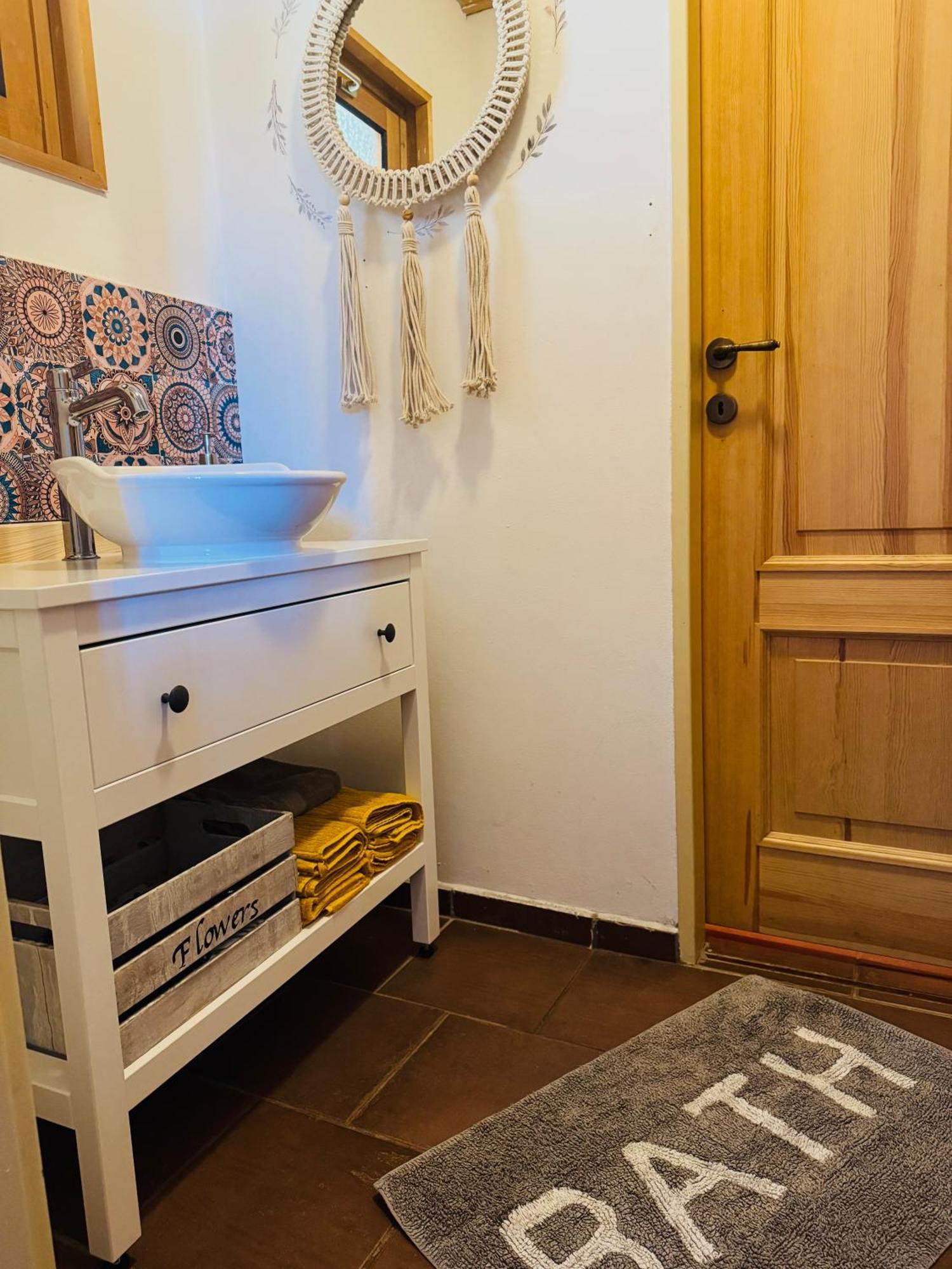 Apartman Na Ranci Pod Lovosem Velemin ภายนอก รูปภาพ